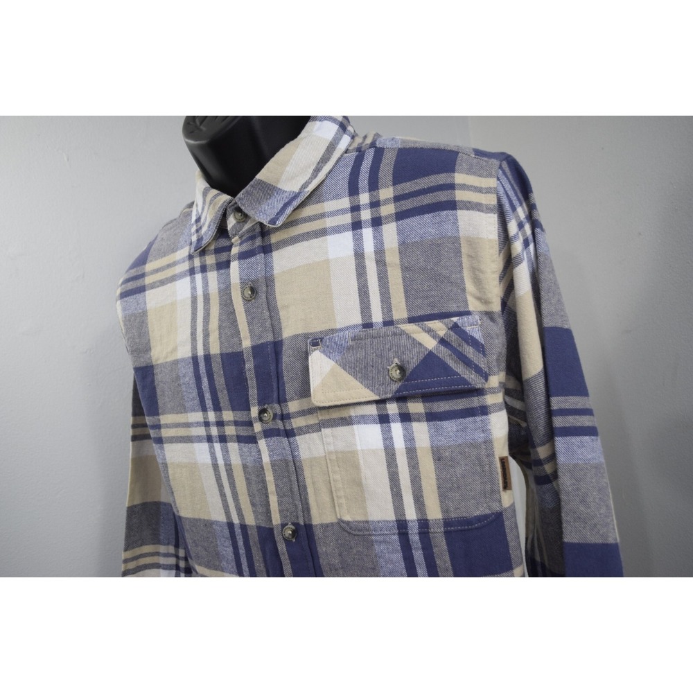 Legendary Whitetails Buck Camp Flannel Shirt Plaid Long Sleeve Mens Size Medium